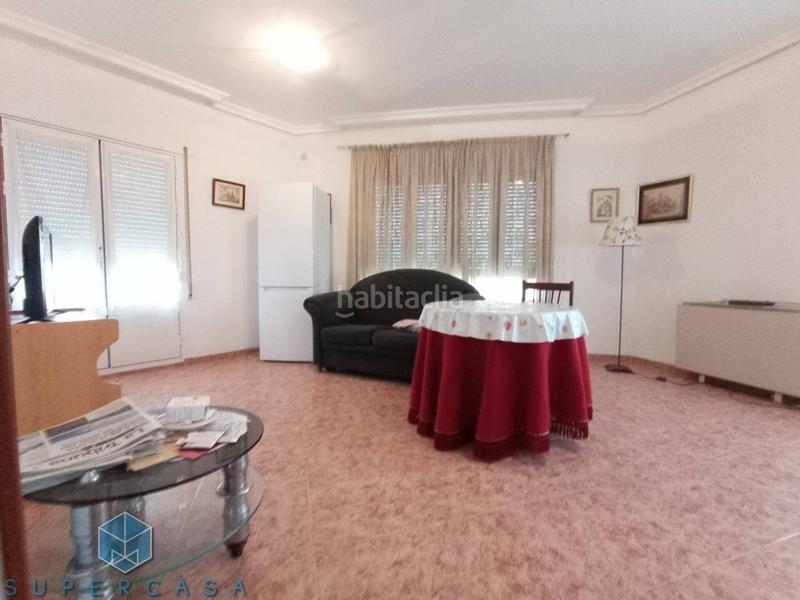 Foto d88ad3ca-945c-414e-85ca-b7a15405c52c. Pis amb calefacció aparcament a Mora