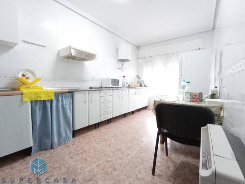 Foto e4f31dd4-a21b-4e9b-bd8b-394f000b41f7. Pis amb calefacció aparcament a Mora