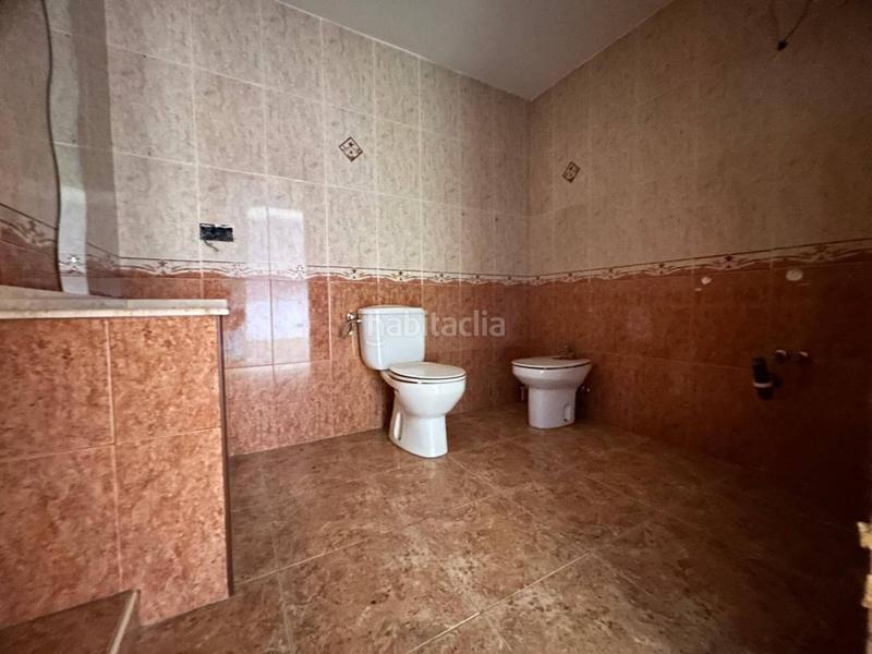 Foto 1966badd-510a-49a5-97c0-ba17911afd0b. Reihenhaus mit parking in Consuegra