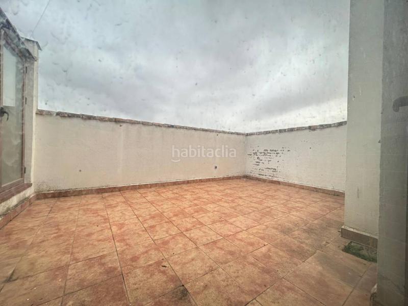 Foto 4eb20a0b-a8ad-4b9c-bf4e-708590e911c0. Reihenhaus mit parking in Consuegra