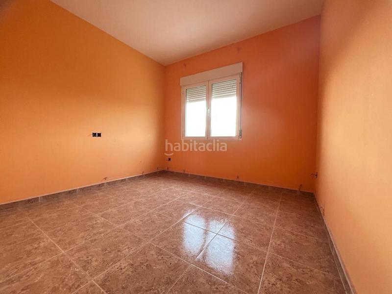 Foto 67e109aa-ed37-4ebc-8af4-e0f82fa88086. Reihenhaus mit parking in Consuegra