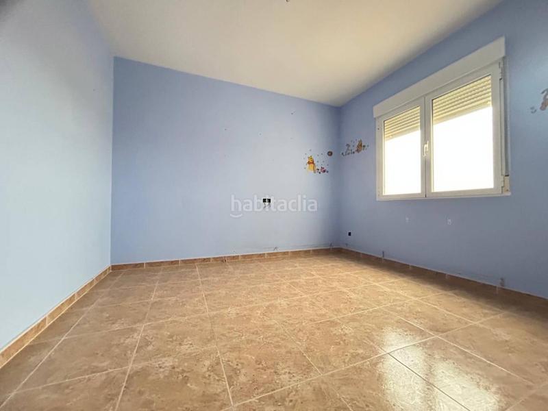 Foto 7600546d-c06a-45a3-8160-013d96786a34. Reihenhaus mit parking in Consuegra