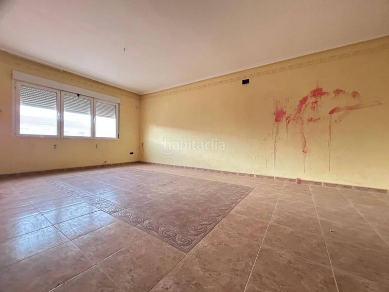 Foto 79d8796d-5ca2-4fe3-8a1f-a3b070e462c9. Reihenhaus mit parking in Consuegra