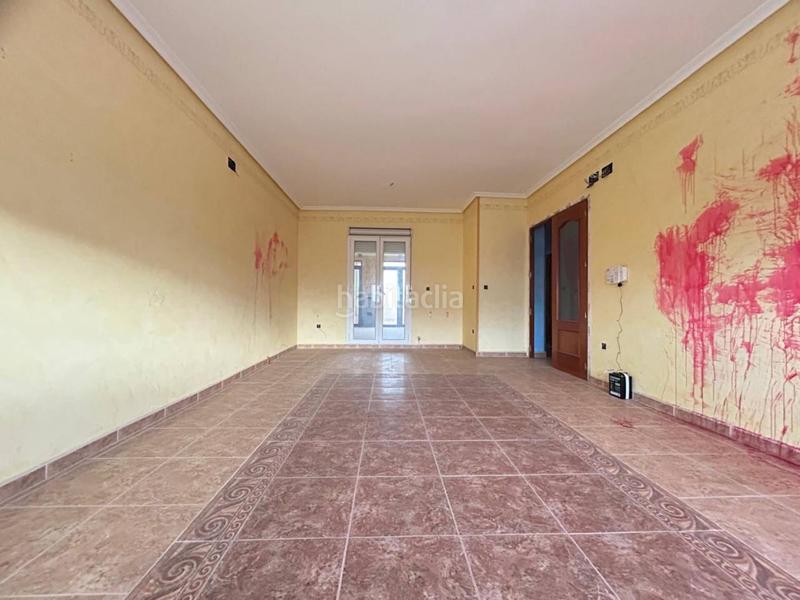 Foto a940d237-efca-4859-b833-6053e286e29d. Reihenhaus mit parking in Consuegra