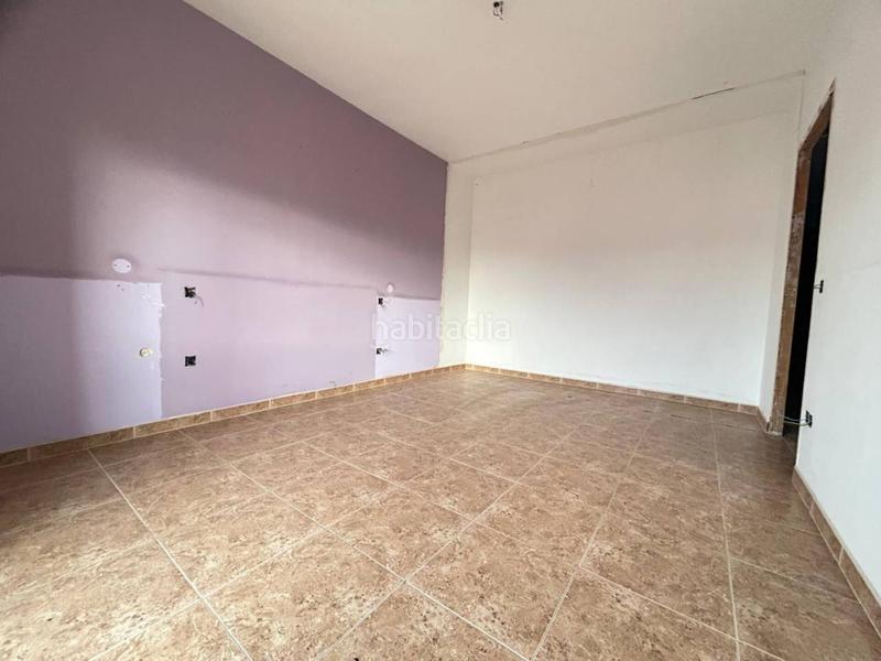 Foto c059d88c-1723-49f6-a926-f167a4bdd71d. Reihenhaus mit parking in Consuegra