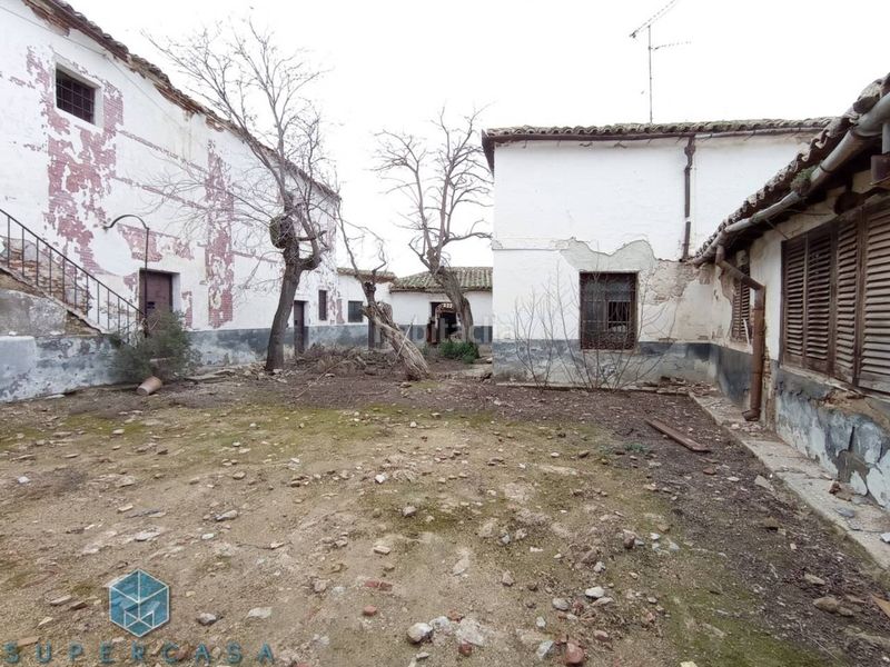 Foto c4828d6b-de9b-4b8a-94cc-1c4bac8e9163. Casa amb aparcament a Polán