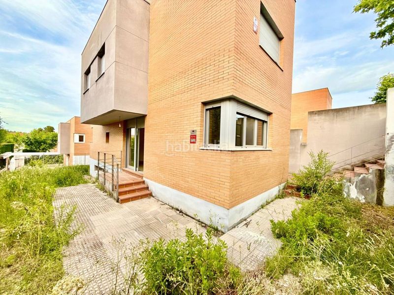 Foto 74692e39-f472-4403-843a-3931d0dd7412. Casa aparellada amb calefacció aparcament piscina a Bargas