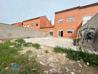 Casa adossada  Calle puntal. Chalet adosado en venta en magán