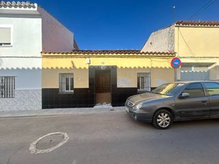 Casa  Calle escosura. Casa unifamiliar en venta en quintanar de la orden