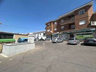 Pis  Calle san miguel. Piso en venta en la puebla de montalbán