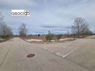 Finca rústica  Sector s-1 3101. Parcela urbana en venta en valdeluz yebes, guadalajara  8.146 m.