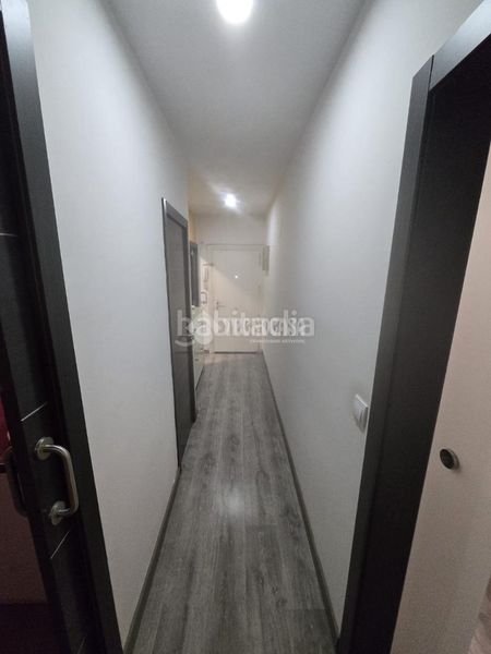 Foto fa45cc18-8563-4e75-a3d3-65ae8a44941a. Pis amb calefacció a Los Cármenes Madrid