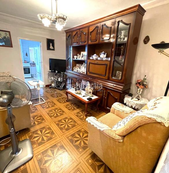 Foto 6f145b6d-5bdd-4a26-abd0-fd9aecf15498. Piso  en venta en Los Cármenes Madrid