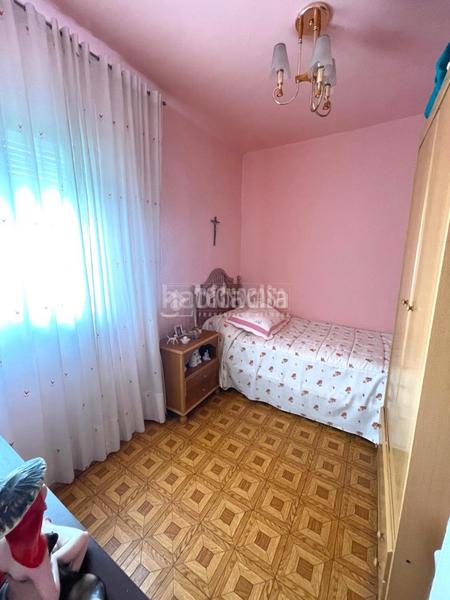Foto cea9eb95-2c9b-40f1-bd63-98d623df5917. Piso  en venta en Los Cármenes Madrid