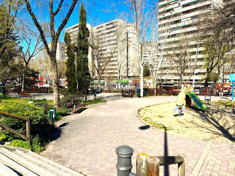 Foto e465116f-e494-4e66-9042-16f512abc1b3. Piso  en venta en Lucero Madrid