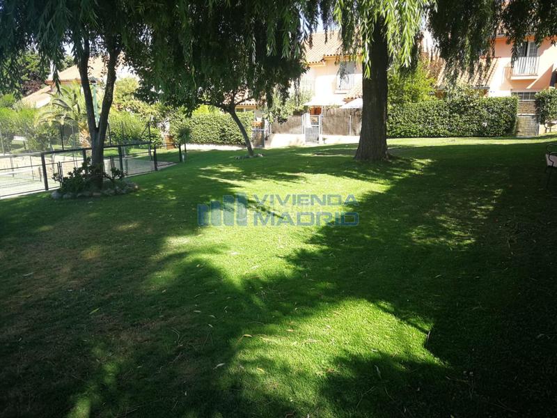 Foto c4c5a27f-7764-475d-9fee-f0b107d372e4. Casa con riscaldamento piscina in San Agustín de Guadalix