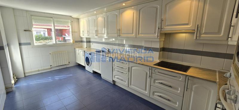 Foto e446f2ed-5424-4937-b6f8-632addcb6006. Casa con riscaldamento piscina in Valdebebas - Valdefuentes Madrid