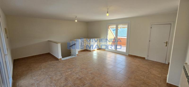 Foto b4633178-225c-4c3f-ae1d-011859775245. Haus mit heizung pool in Valdebebas - Valdefuentes Madrid