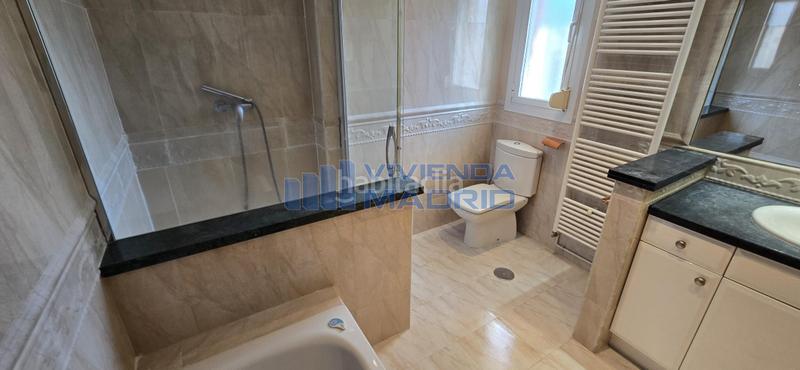 Foto bb6c3782-3055-4e02-aeb9-dc3d2293702f. Haus mit heizung pool in Valdebebas - Valdefuentes Madrid