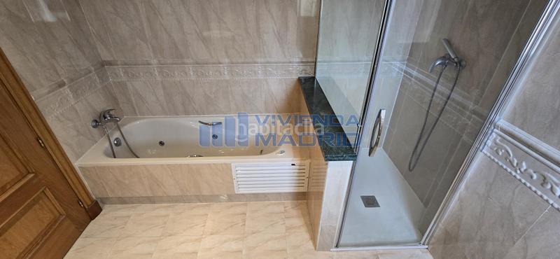 Foto eb3925a5-0c92-4169-a4e8-0b84e1d15668. Haus mit heizung pool in Valdebebas - Valdefuentes Madrid