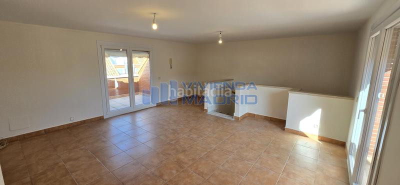 Foto ffabeeb7-80e9-4a31-bfae-bc5c7739e3d7. House with heating pool in Valdebebas - Valdefuentes Madrid