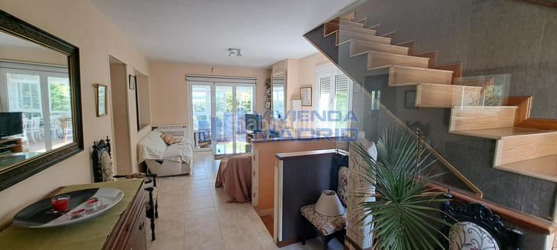 Foto babc16f3-e56e-43cc-9be5-8dbdec71c231. Casa con riscaldamento piscina in Valdetorres de Jarama