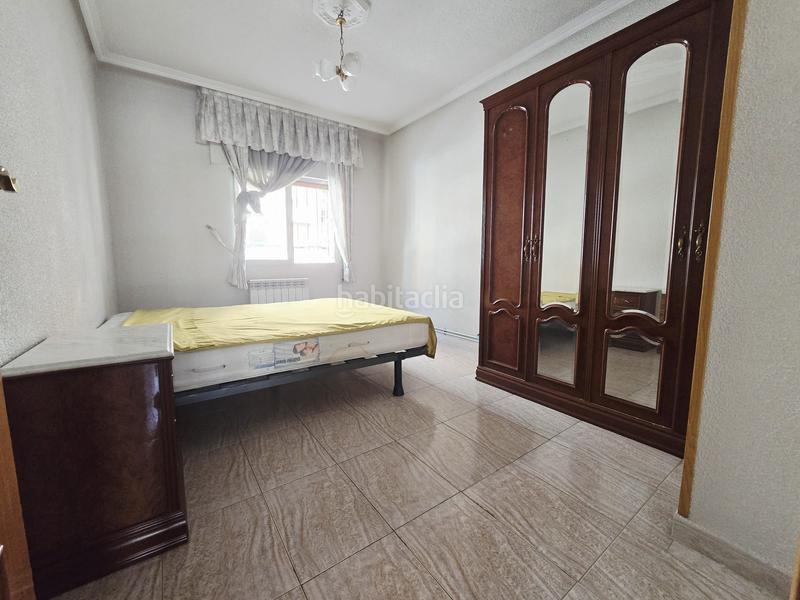 Foto 1223a4fb-7fc6-48bd-a8be-78bab5659095. Piso en Villaverde Alto Madrid