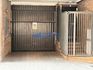 Autoparkplatz  Capitán blanco argibay