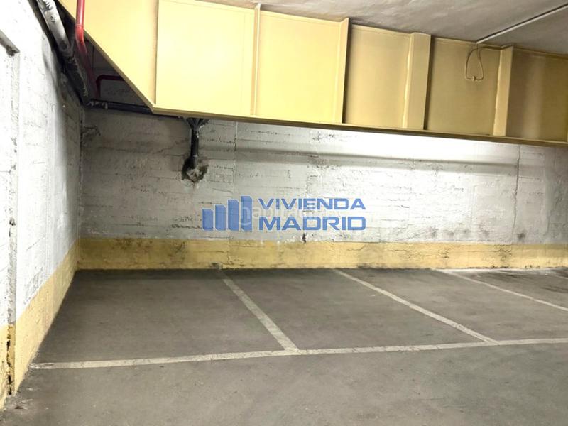 Foto b7db9b3f-e8f7-40fa-b292-4334fd15a29d. Posto auto in Valdeacederas Madrid