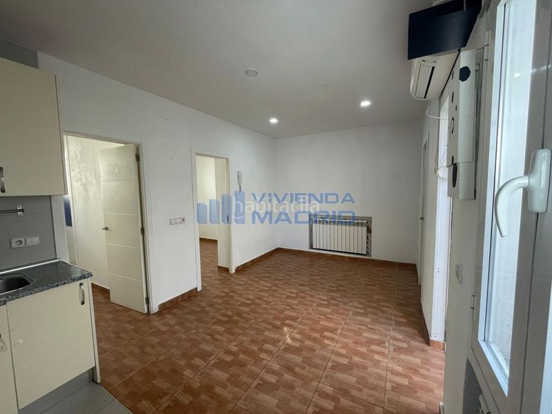 Foto 25e87b7a-c558-4203-a178-17200f49edcc. Pis amb calefacció a Valdeacederas Madrid