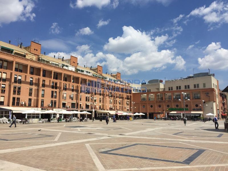 Foto 426b3730-3a05-4dd1-a273-119cf4432b82. Piso en Valdeacederas Madrid