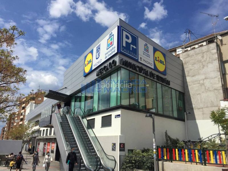 Foto f7bd4c24-1682-4f7f-bd24-46a35ea93411. Piso en Valdeacederas Madrid