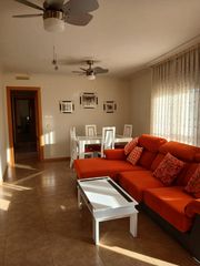 Etagenwohnung in Yegros