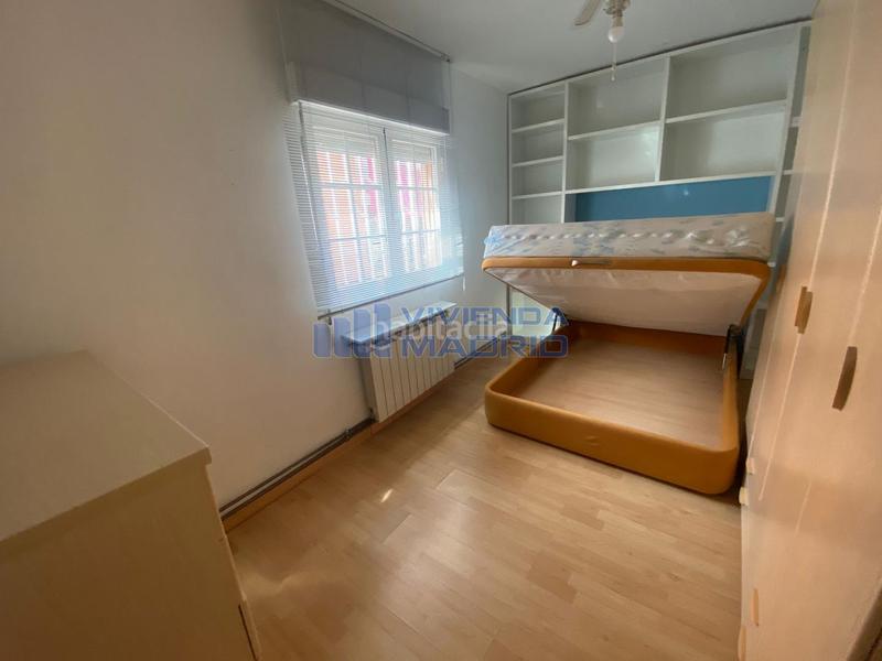 Foto 2e0eb522-fd2e-442a-9ea6-33bfdcd4d292. Piso en Palomeras Bajas Madrid