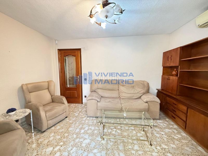 Foto 561310c4-66e7-4145-8327-e2547231f982. Piso en Palomeras Sureste Madrid