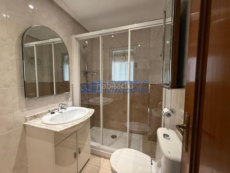 Foto b054d60a-3d1e-49d4-aaa0-981994c13d41. Piso en Palomeras Sureste Madrid