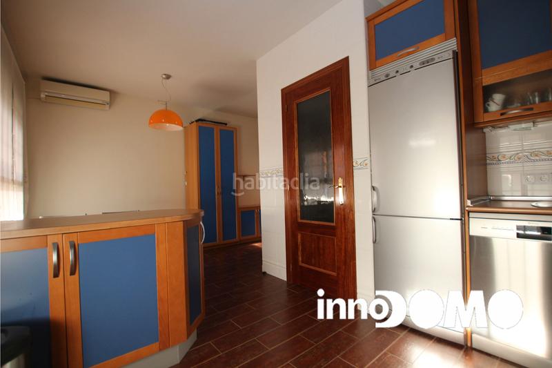 Foto 3da5cb12-94da-465e-a484-1a51dd655656. Casa pareada chalet en venta -toledo en Argés