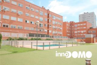 Rez-de-chaussée à Parla Este. Piso bajo en venta en parla este-madrid