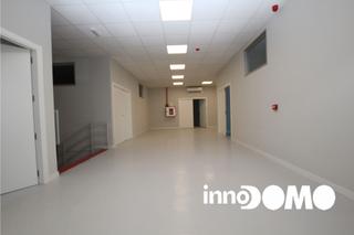 Lloguer Local Comercial a La Ermita. Local en centro de equipamientos en parla-la ermita