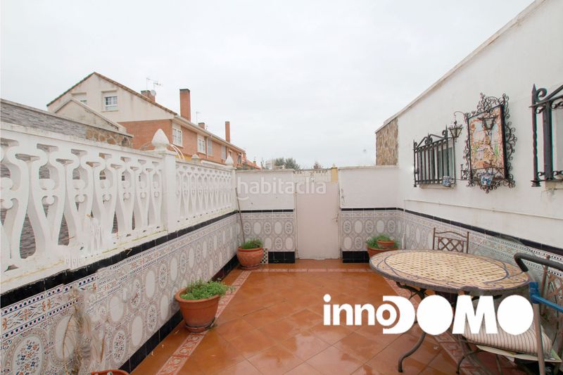 Foto a56bfbd6-7943-4b26-a728-d308bad860c3. Casa adossada amb calefacció piscina a Moraleja de Enmedio