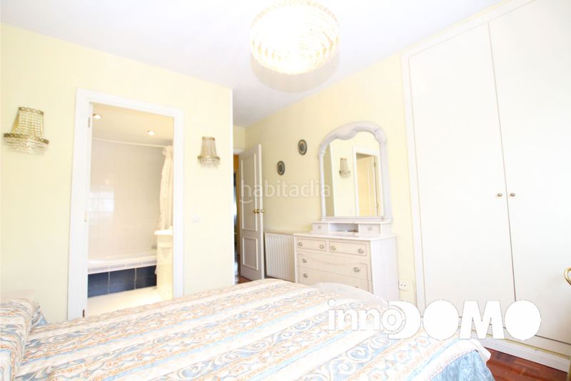 Foto ffdaa6a5-e040-4d3e-8671-496faf3fe138. Casa adossada amb calefacció piscina a Moraleja de Enmedio