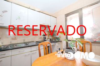 Etagenwohnung in Calle reyes católicos 8. Piso en venta en reyes, parla