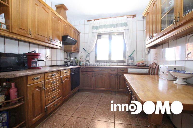 Foto 40ea6928-443b-4b48-93c6-886888ca6d1b. Casa amb xemeneia calefacció aparcament a Bargas