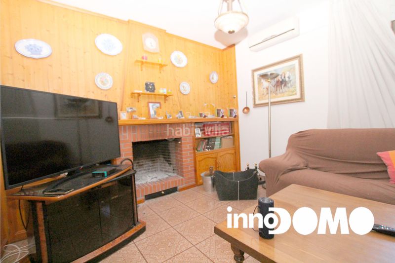 Foto 4303bee6-4a92-4dcb-b921-8979114e34da. Casa amb xemeneia calefacció aparcament a Bargas