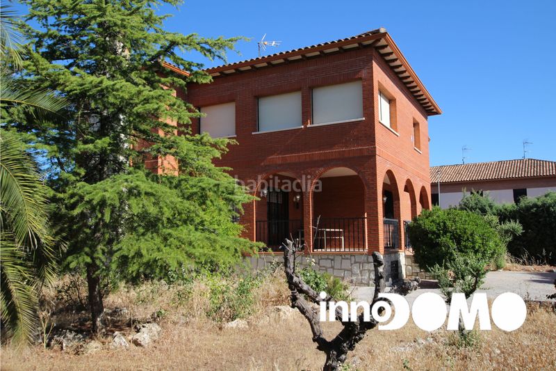 Foto 72a50058-01be-42dd-a957-d2b5145dc468. Casa amb xemeneia calefacció aparcament a Bargas