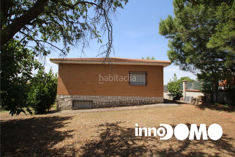 Foto beac2f7a-a85c-4404-a0d8-379e8258753c. Casa amb xemeneia calefacció aparcament a Viso de San Juan (El)