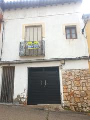 Mas à Moratilla de los Meleros. Con patio