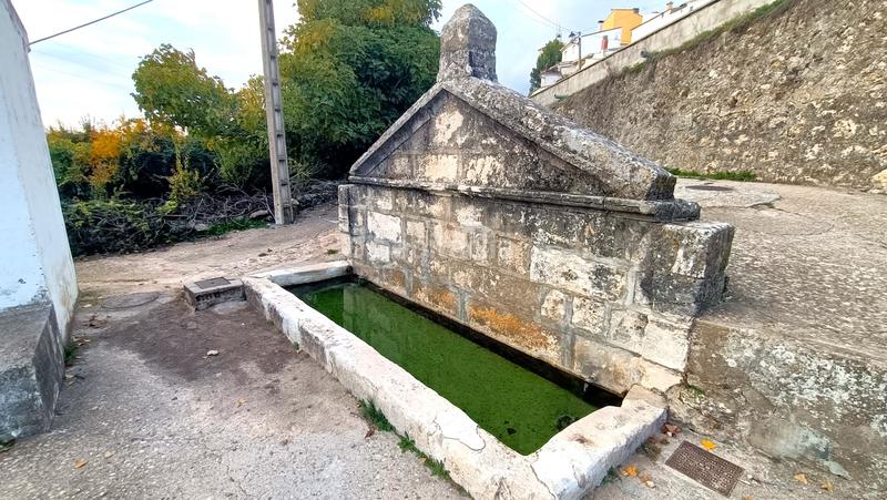 Foto baab48f3-3ba4-46da-8eae-533499fc49bb. Casa necesita mejoras en Pareja