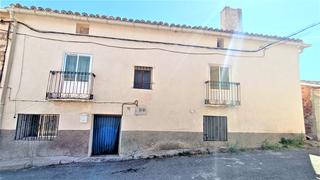 Casa en Villaseca de Henares. Para reformar completamente