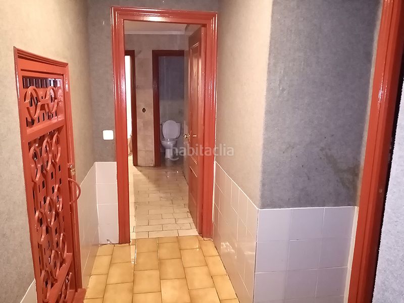 Foto 17f03dff-f483-49c1-a72b-3997cd9554d5. Affitto edificio in Yunquera de Henares